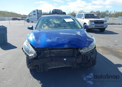 2021 Kia Forte Lxs z USA, uszkodzony, nr VIN 3KPF24AD0ME360279